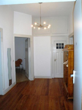 Wohnung in einem historischen Gebäude mit Balkon und Blick auf die Mosel